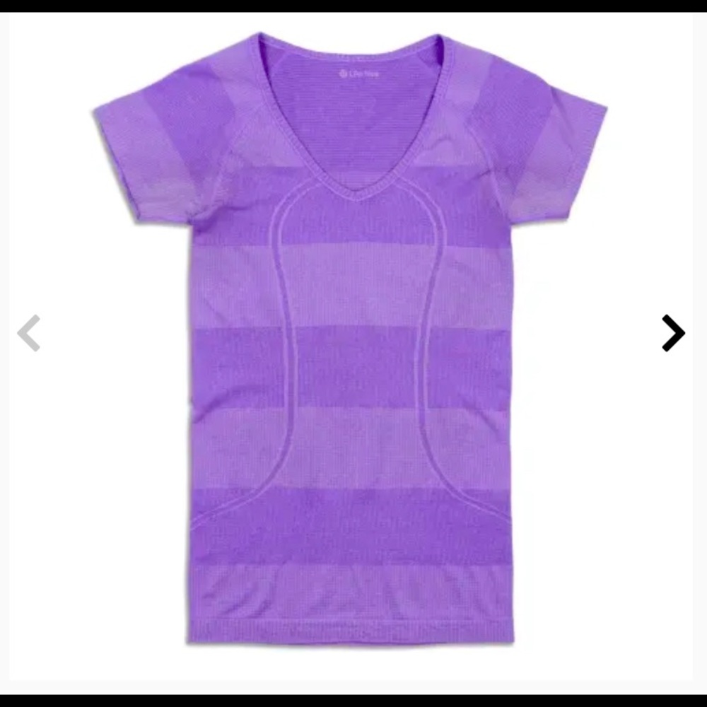 Run Swiftly Tech Short Sleeve Shirt - Resale Size 6 Women Vneck